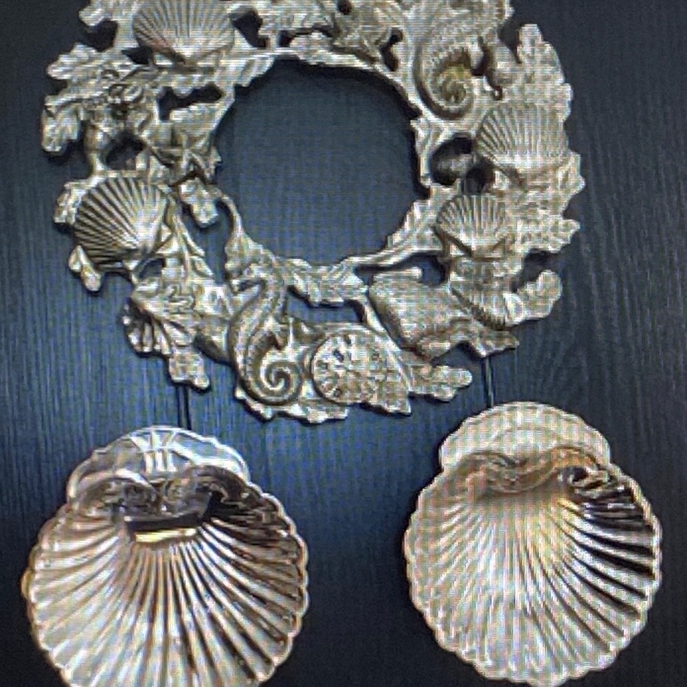 Godinger Sea Treasures Silver Plated Wreath Nautical Shells Wall Plaque Decor